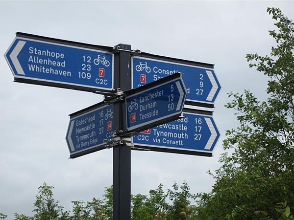 Direction signs on the C2C